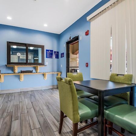 Scottish Inns & Suites Iah Airport-Beltway 8 Aldine Dış mekan fotoğraf