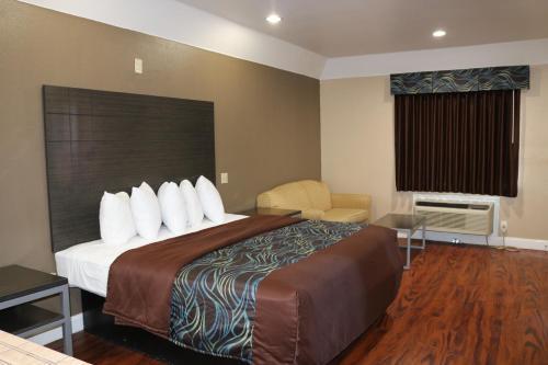 Scottish Inns & Suites Iah Airport-Beltway 8 Aldine Dış mekan fotoğraf